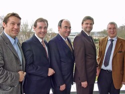 (v.r.n.l.) Prof. Vahland, Innenminister Uwe Sch&uuml;nemann, Pr&auml;sident Thren, Prof. Weppler und