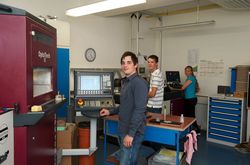 Einblick ins Optikfertigungslabor